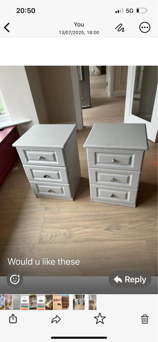 2 grey lockers - Image 1