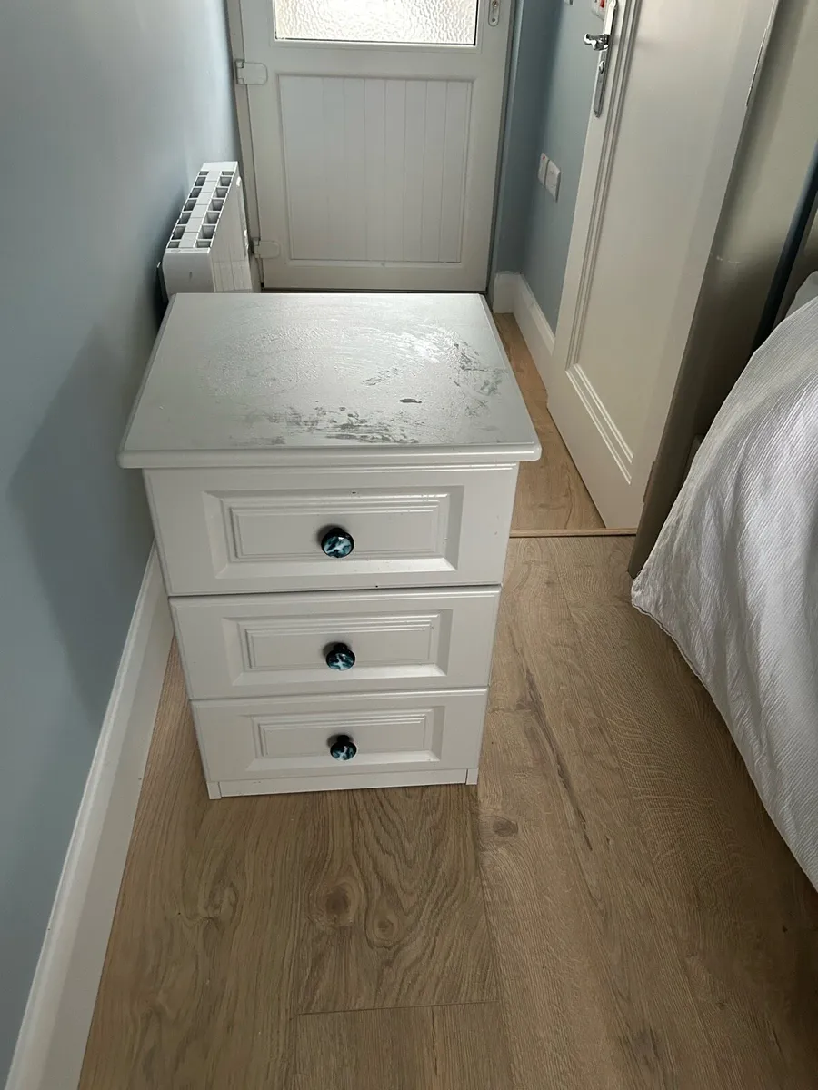 2 grey lockers - Image 2
