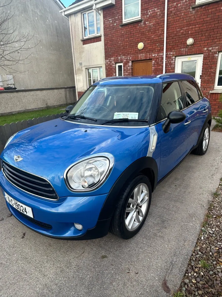 Mini Countryman - Image 1