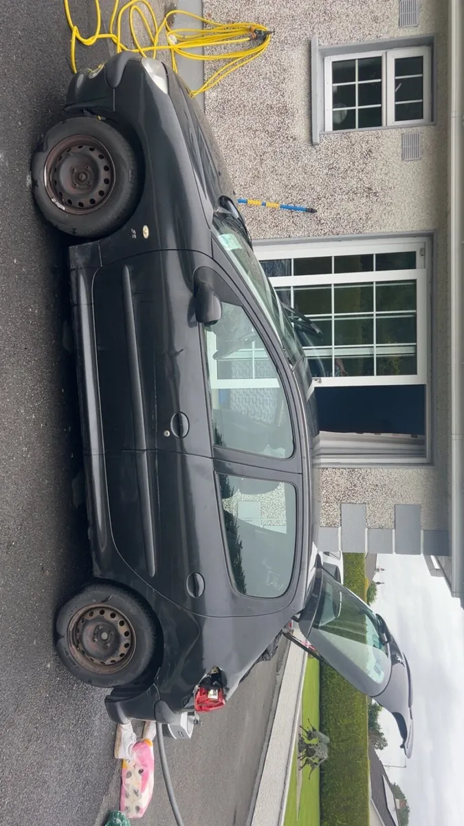Car - Image 2