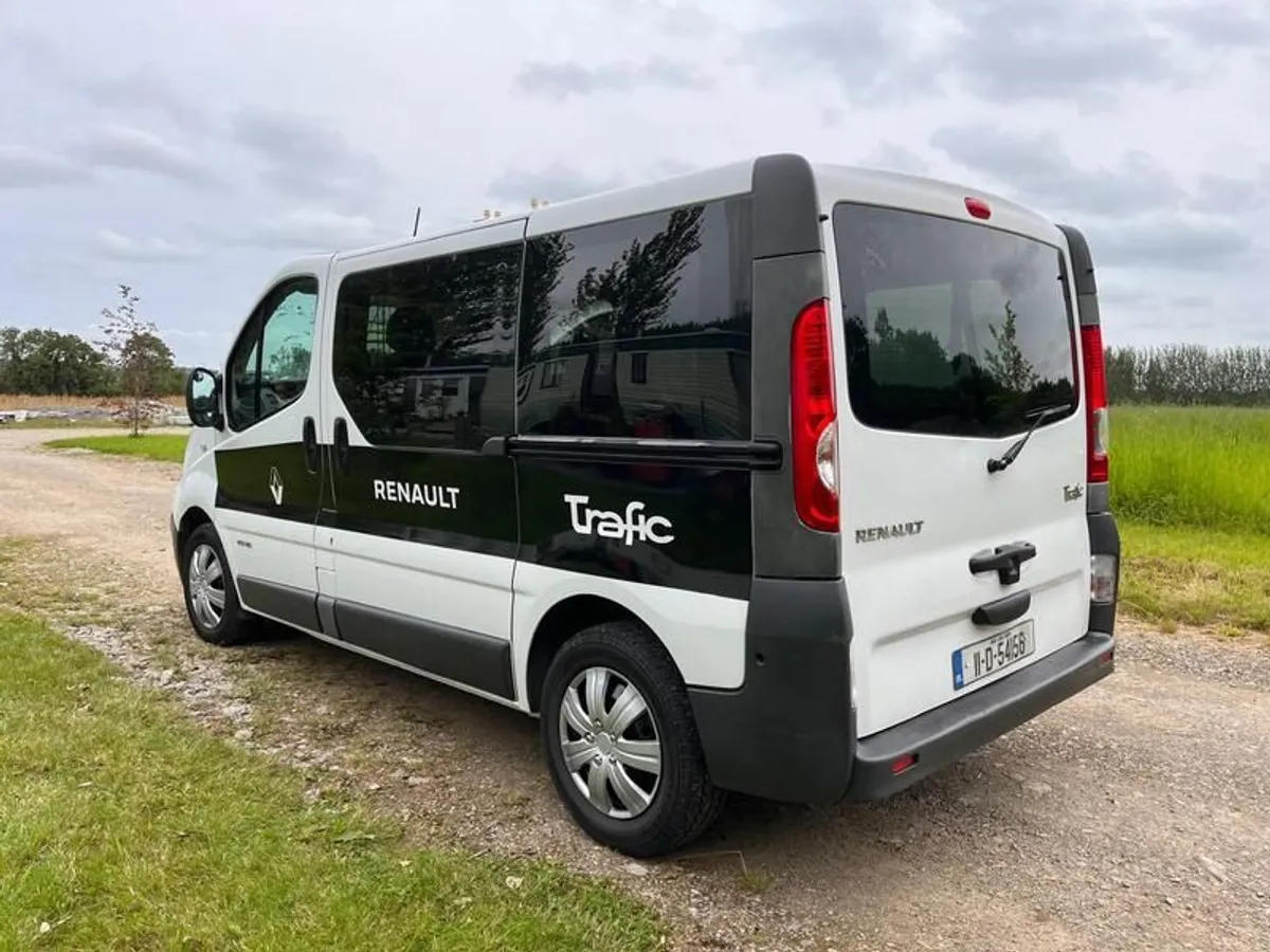 2011 Renault Trafic 9 Seater / Crew Cab / Van - Image 1