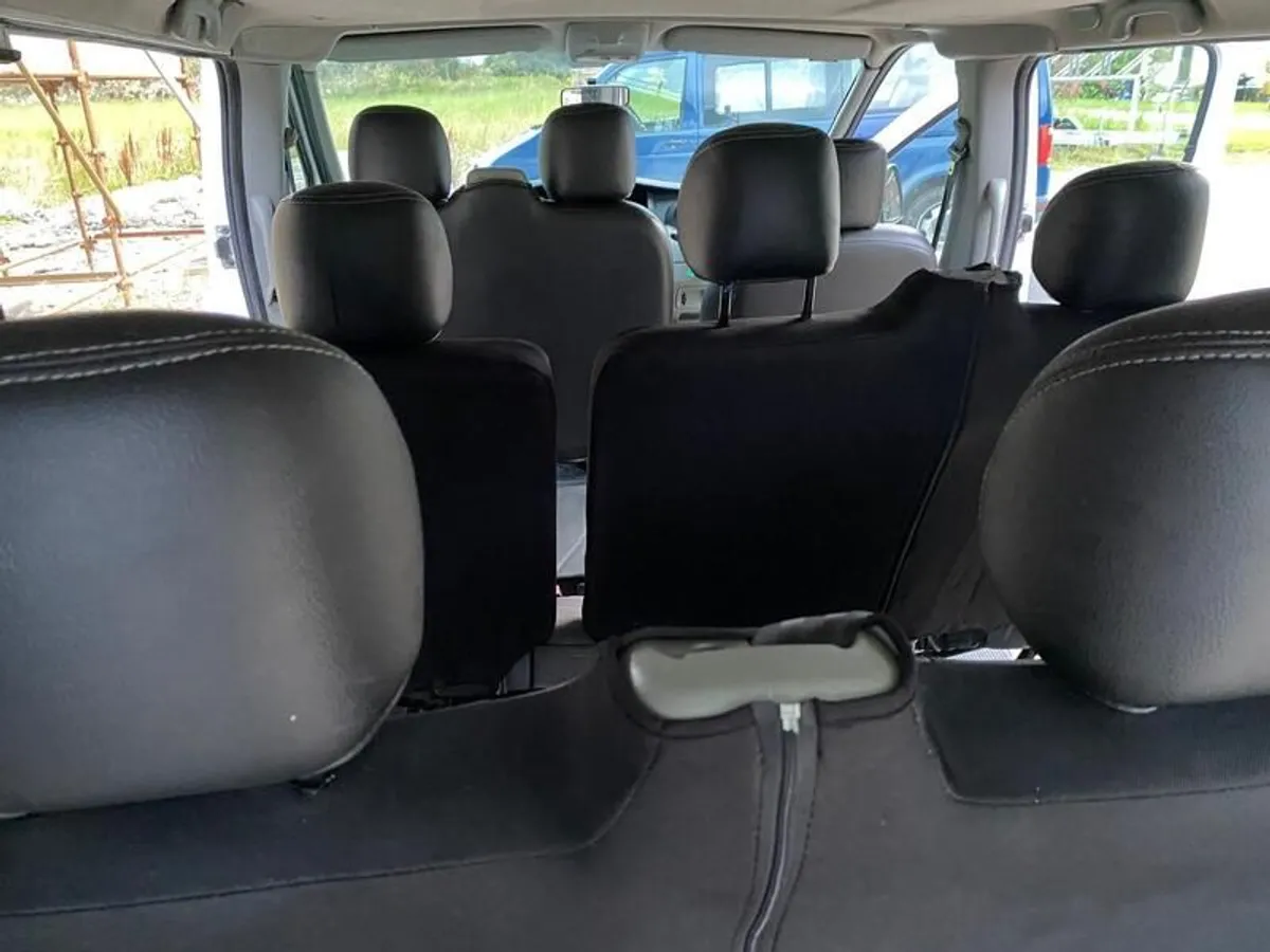 2011 Renault Trafic 9 Seater / Crew Cab / Van - Image 3
