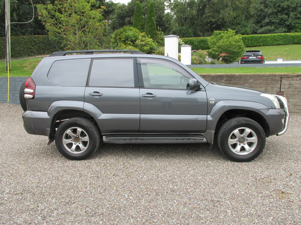 Toyota Land Cruiser 2004 - Image 1