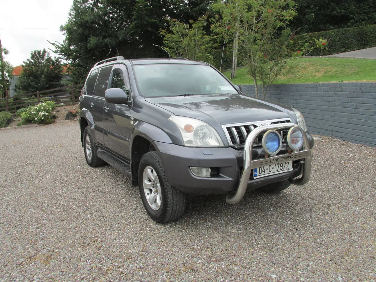Toyota Land Cruiser 2004 - Image 2