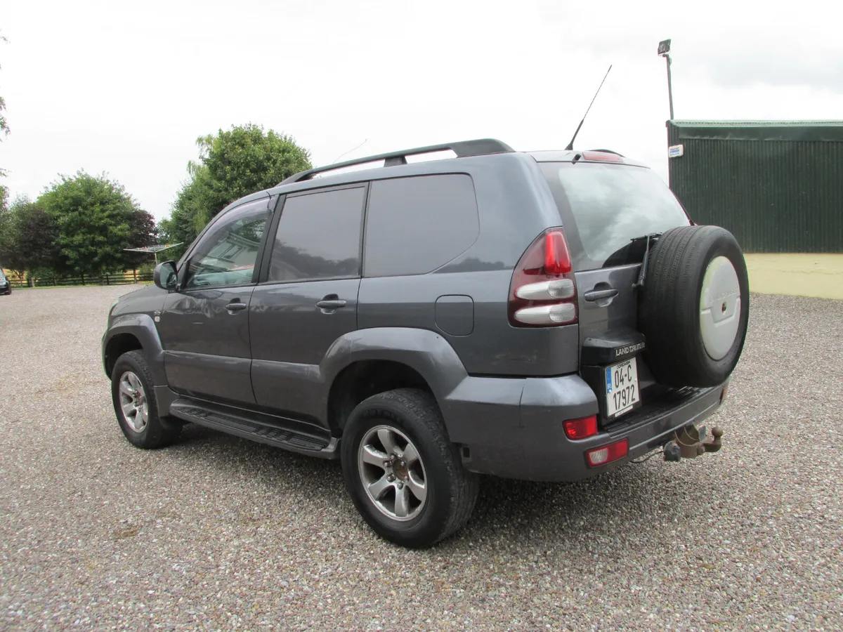 Toyota Land Cruiser 2004 - Image 4