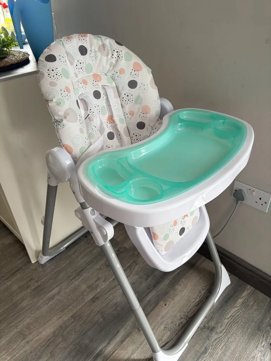 Baby high chair - Image 2