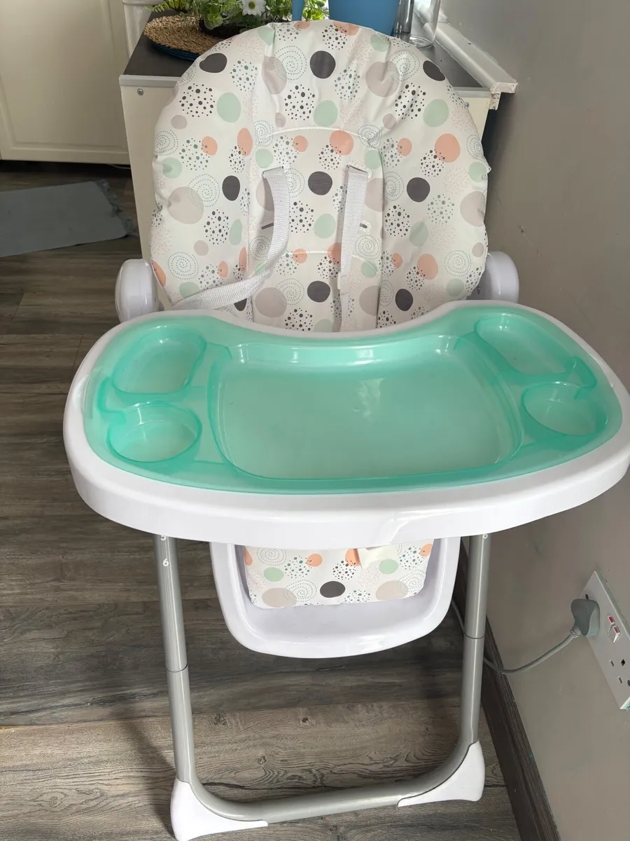 Baby high chair - Image 3