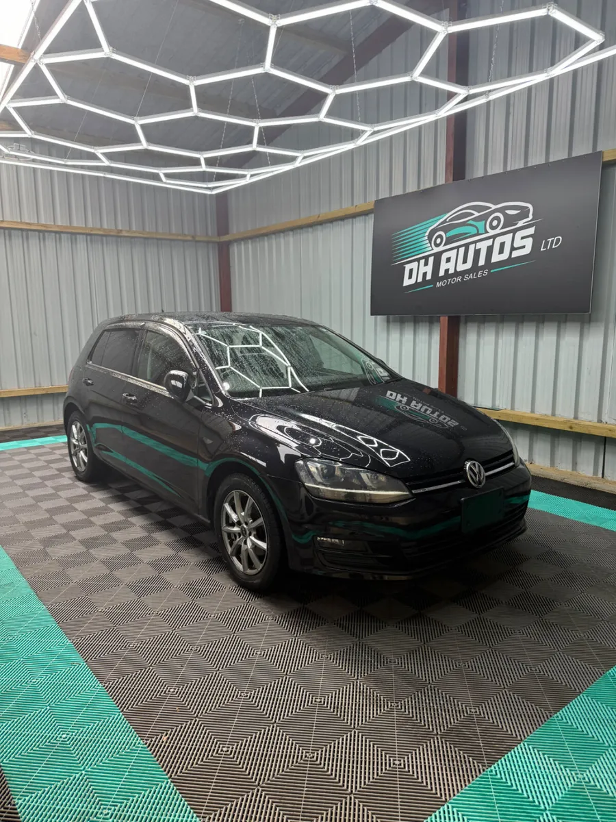 Volkswagen Golf 2015 - Automatic + Only 83,000km - Image 1