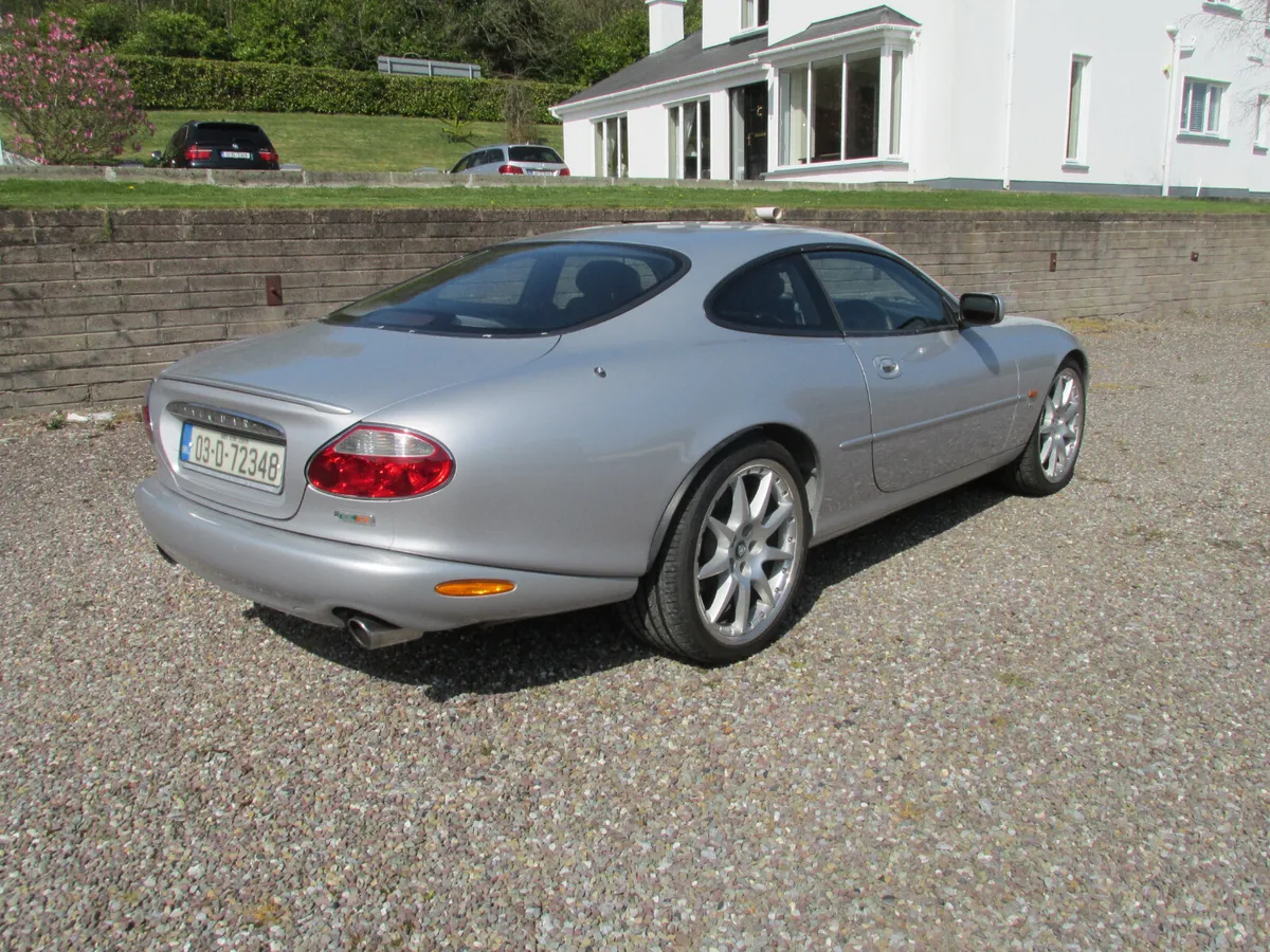 Jaguar XKR 2003  4.2  LITRE  SUPERCHARGED - Image 4