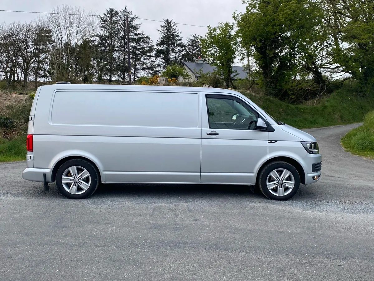 Van - Image 4