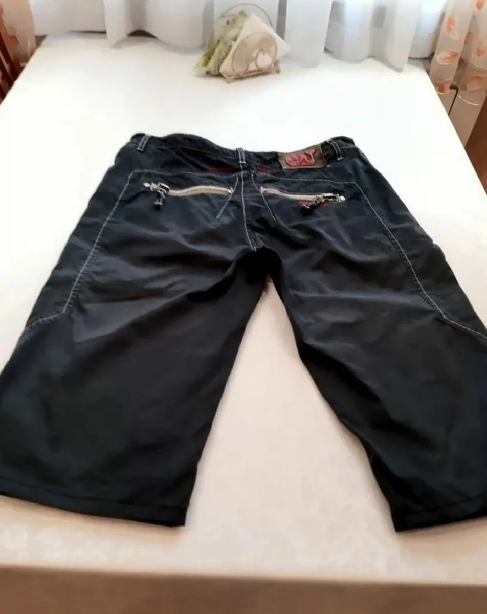 Shorts - Image 2