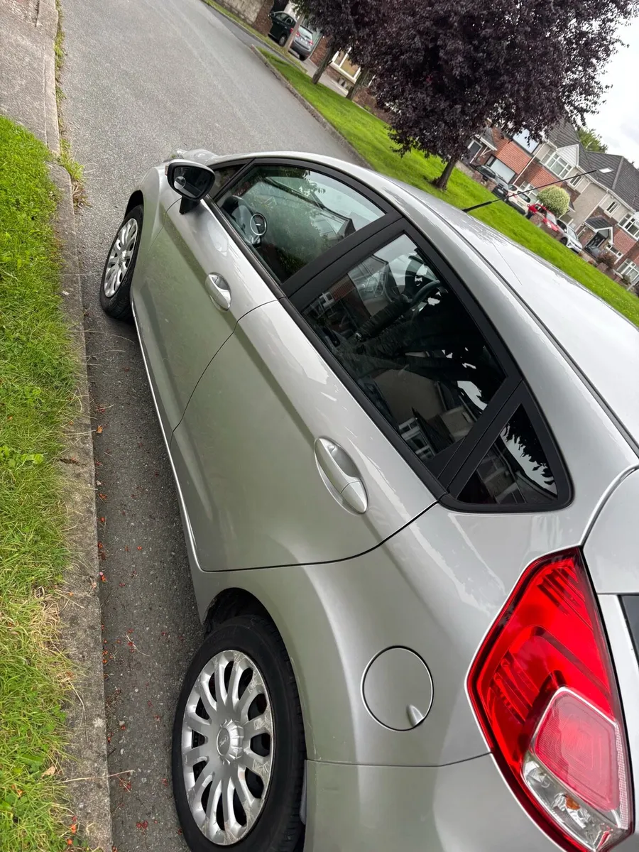 2014 Ford fiesta 1.25 - Image 4