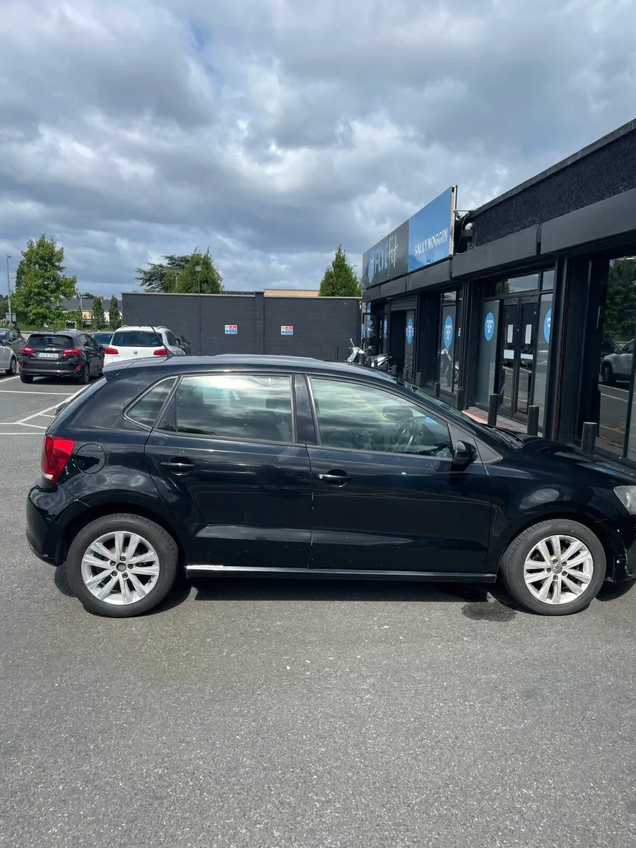 2013 Black VW Polo - Image 3
