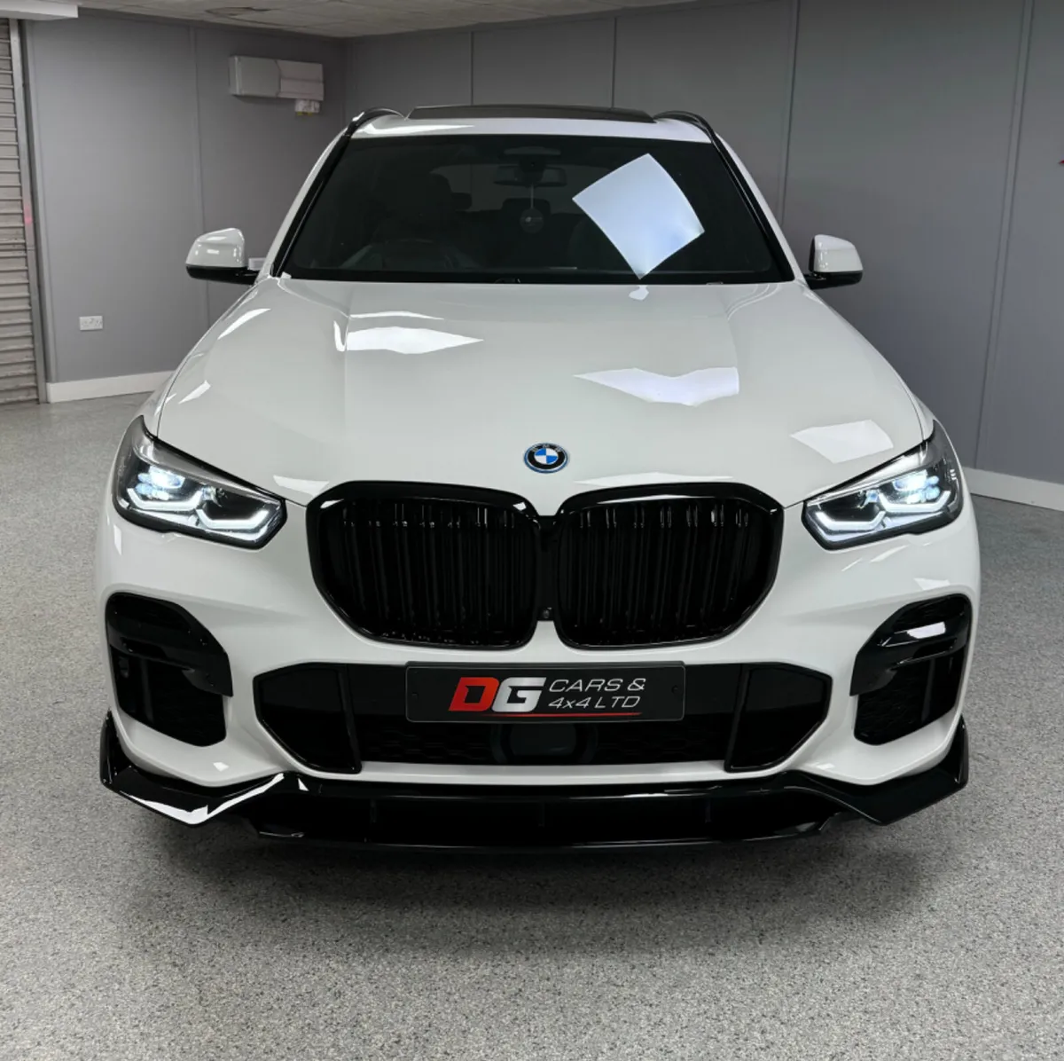 2021 BMW X5 3.0 45E M Sport X Drive Automatic - Image 2