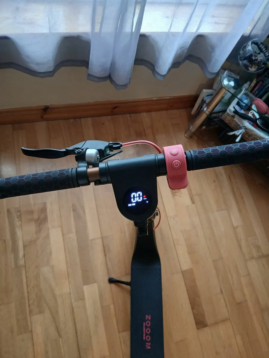 Electric scooter - Image 4