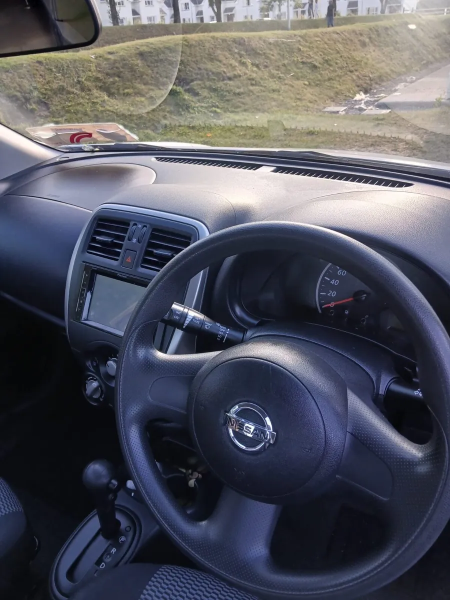 Car - Image 4