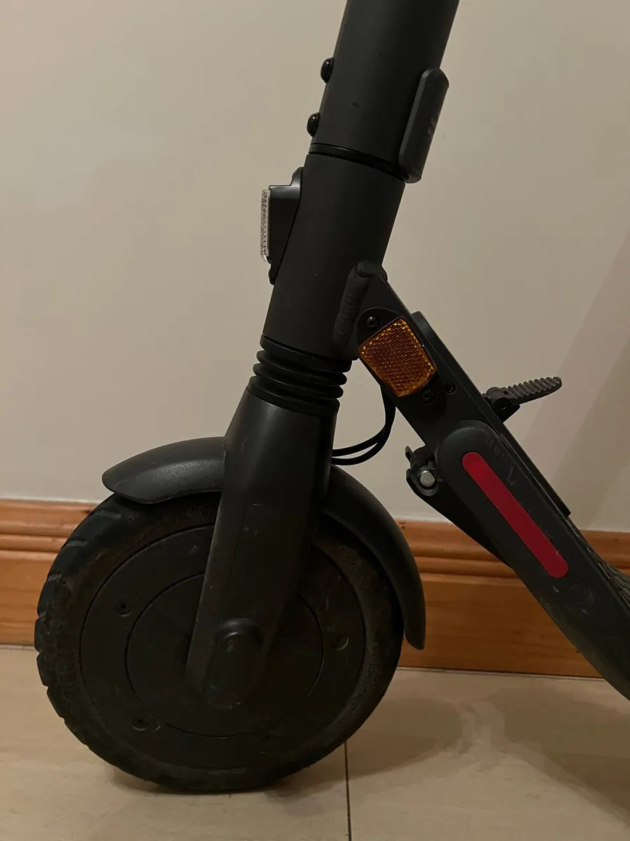 Segway nine bot e-scooter - Image 3