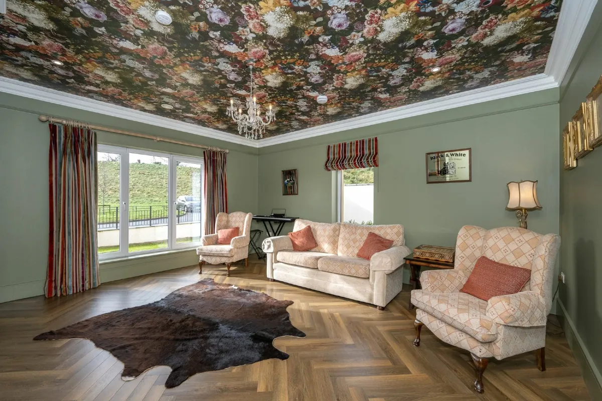 3 piece suite of furniture - Image 3