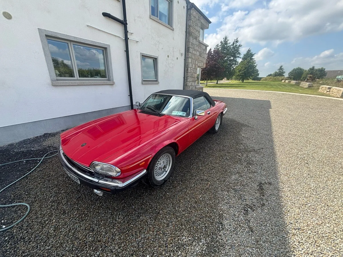 JaguarXJS - Image 1