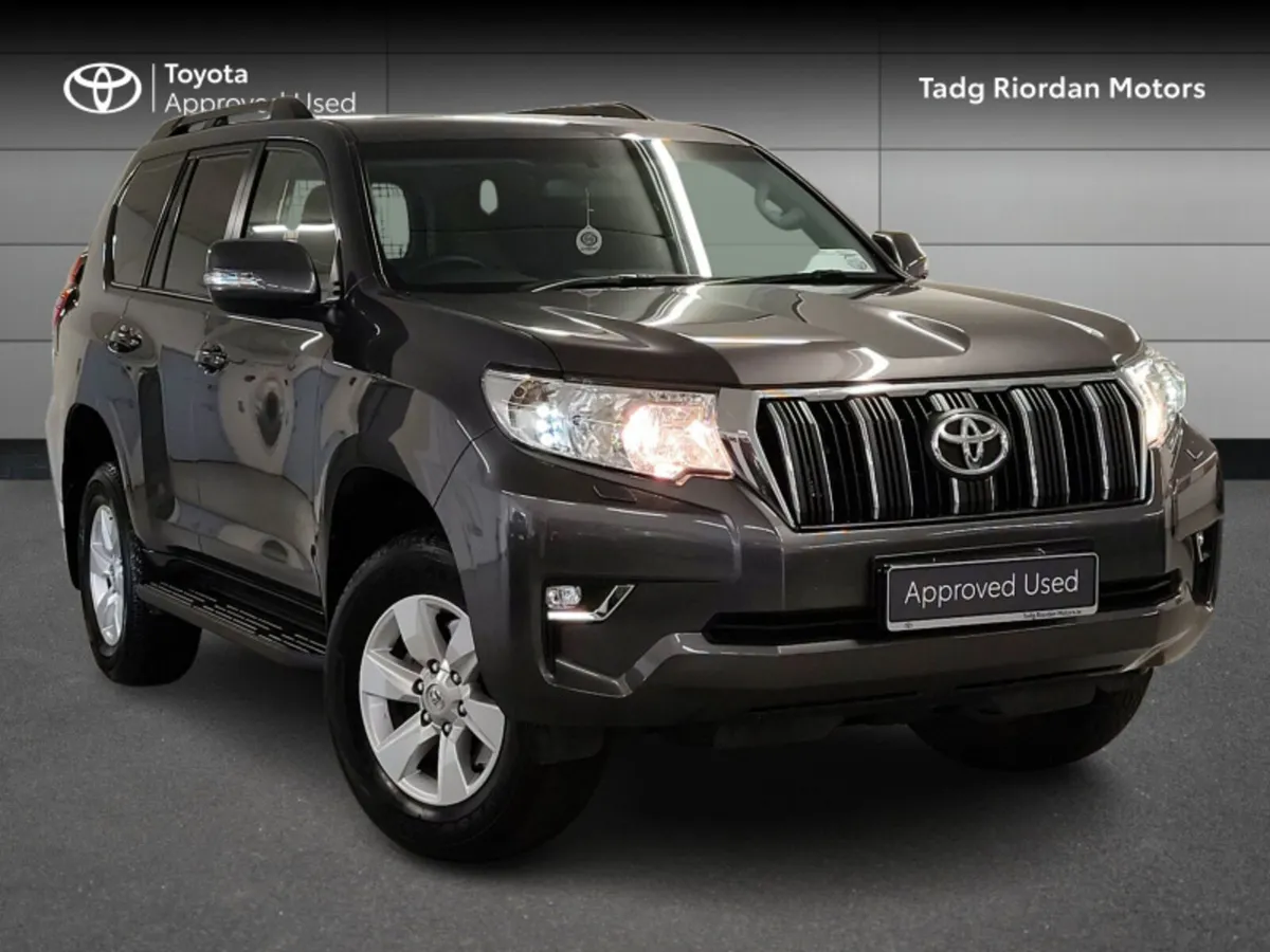 Toyota Land Cruiser LWB COMM A/T - Image 1