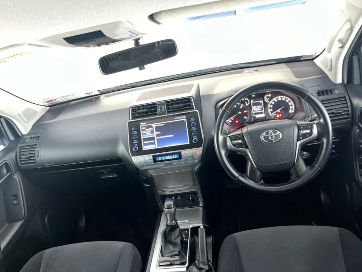 Toyota Land Cruiser LWB AUTO *Upgraded Alloys - Image 3