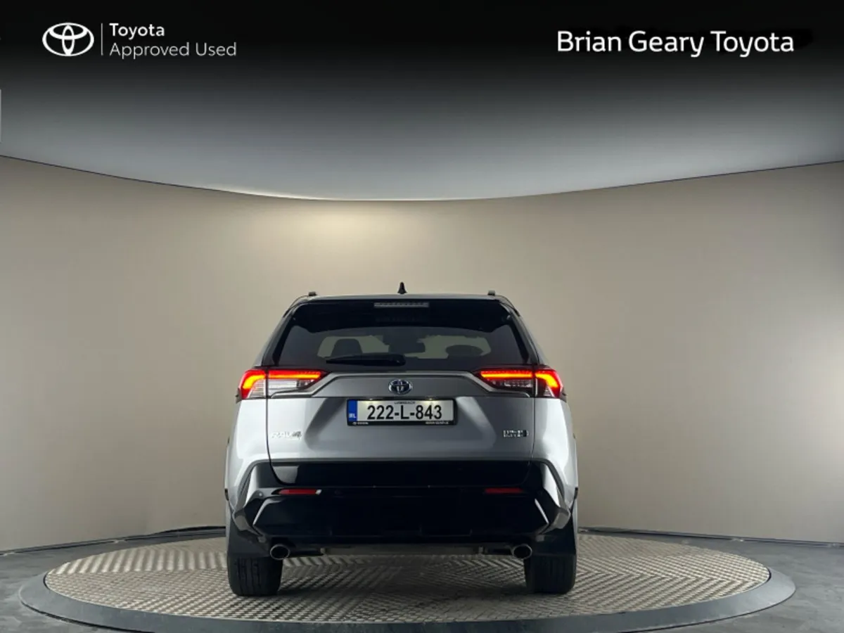 Toyota RAV4 PLUG-IN HYBRID SPORT - Image 4