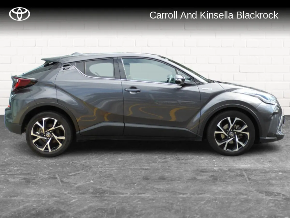 Toyota C-HR Hybrid Sport - Image 3