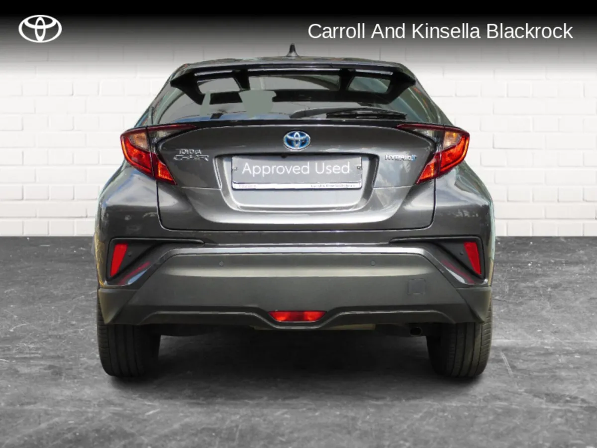 Toyota C-HR Hybrid Sport - Image 4