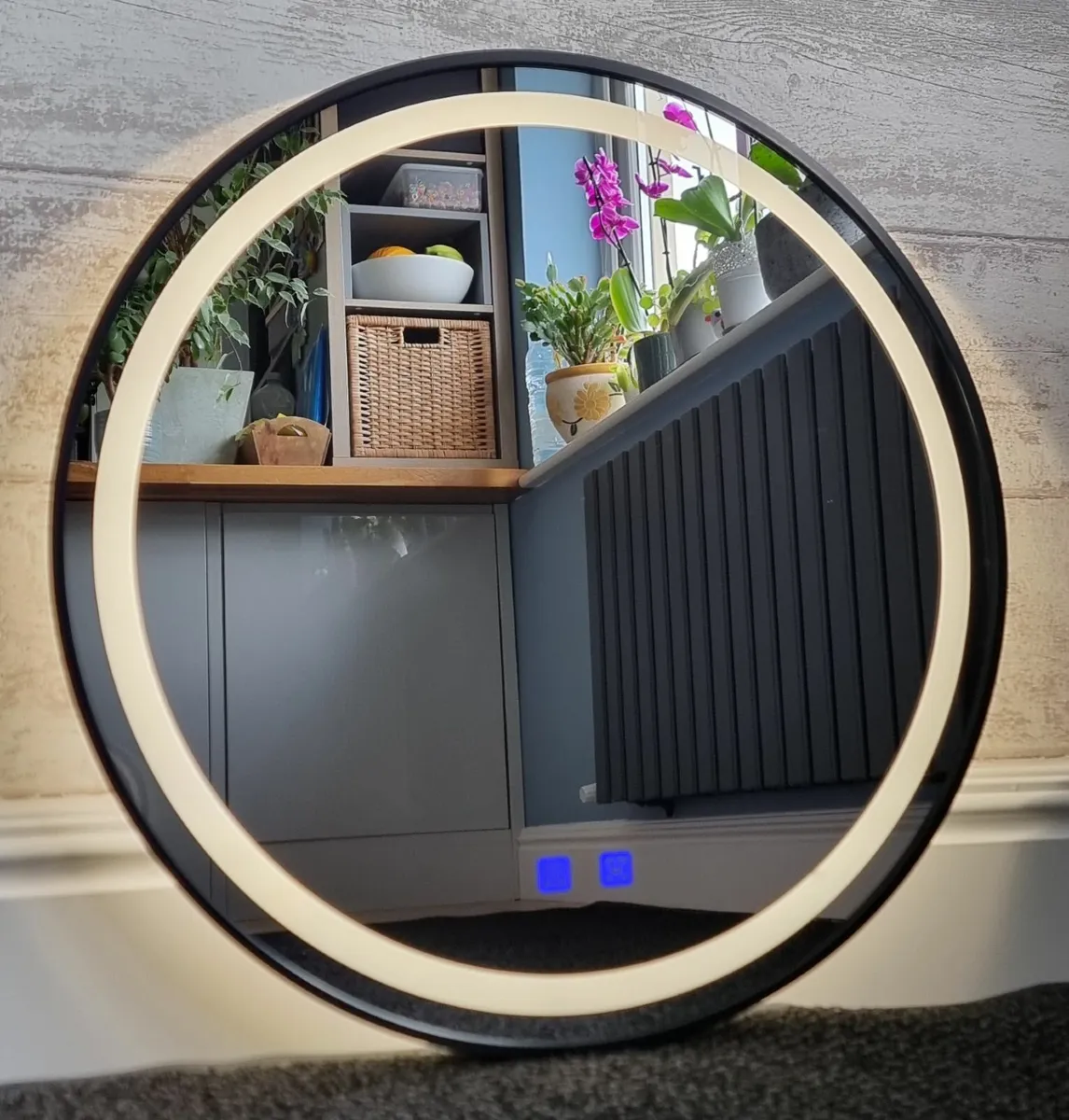 LED Bathroom Mirror Round Black Frame Antifog 60cm - Image 4