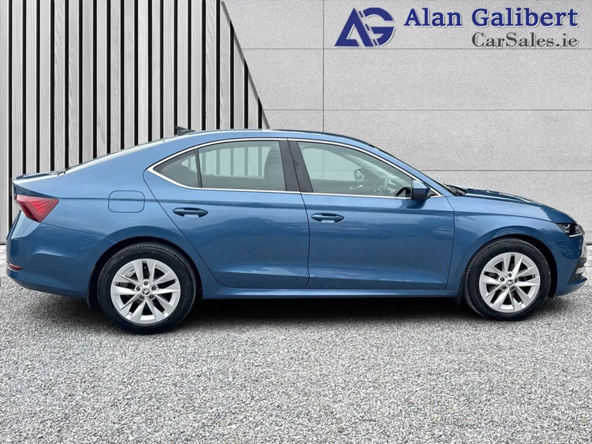 Skoda Octavia AMBITION 2.0 TDI Diesel - Image 3