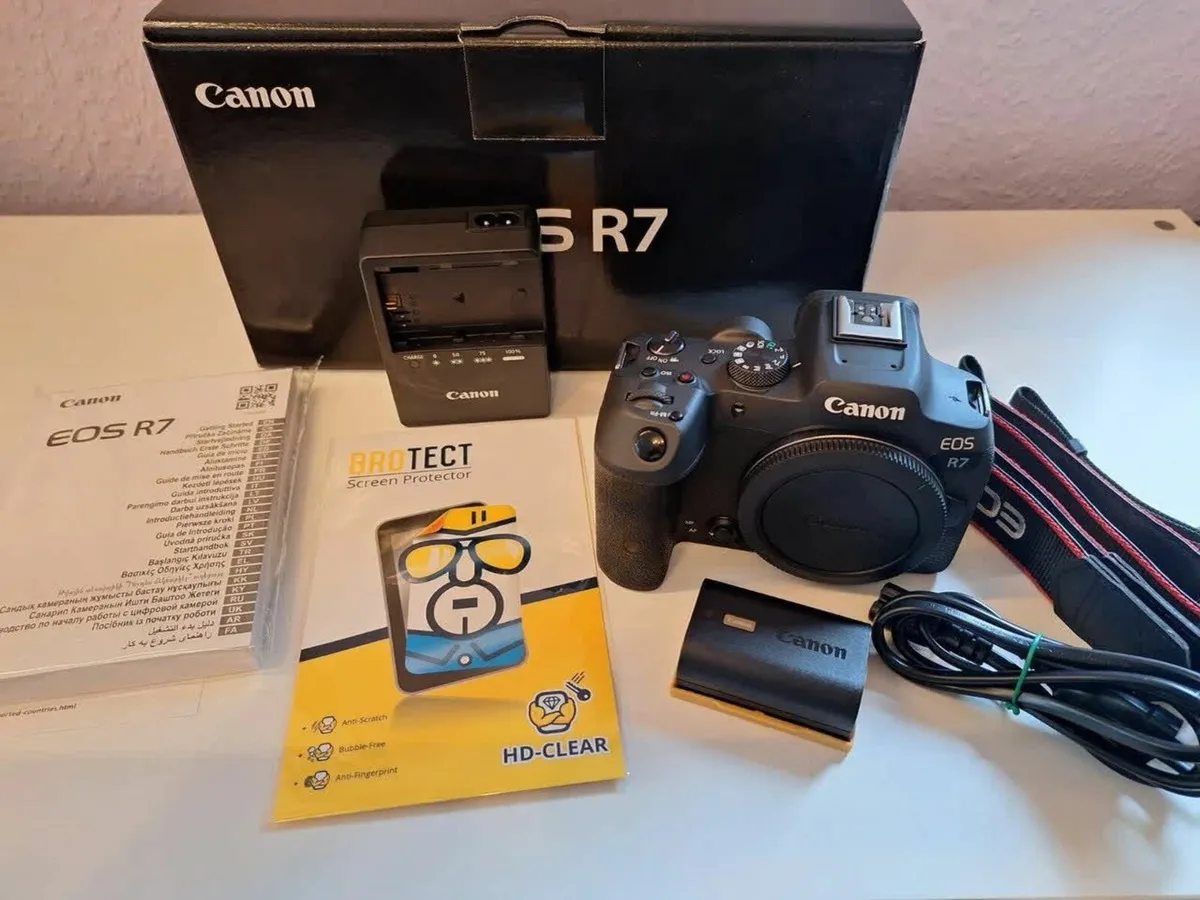 Сamera Canon EOS R7 - Image 1