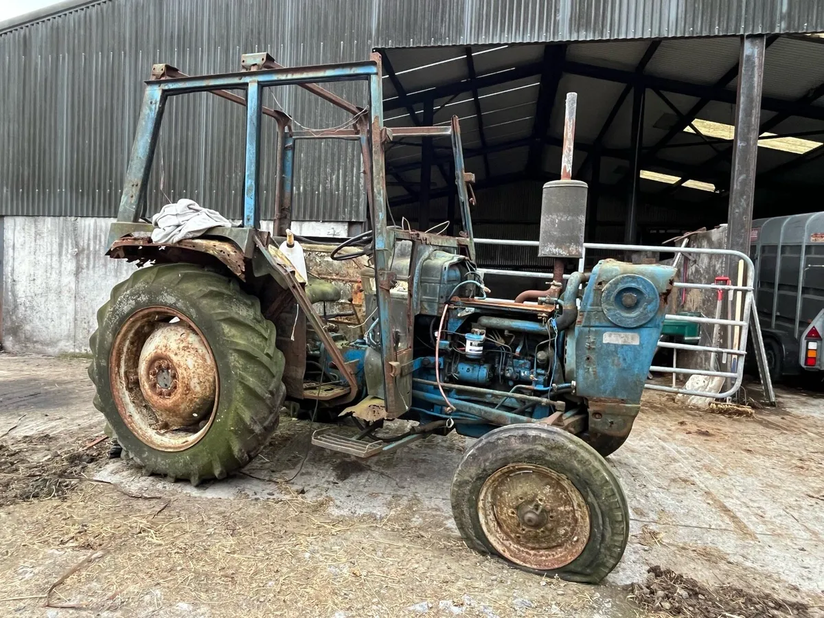 Ford 3600 - Image 1