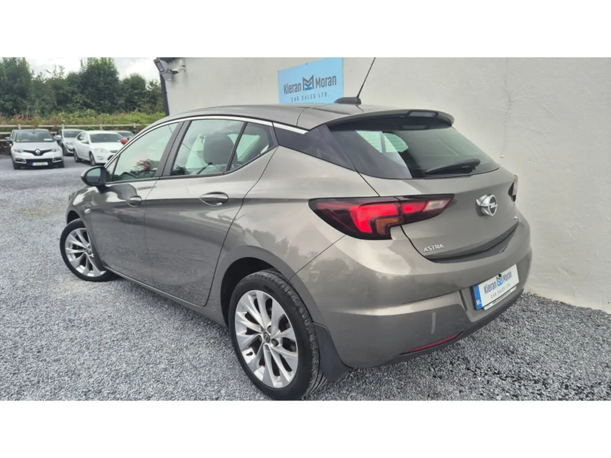 Opel Astra 1.6 CDTI - Image 3