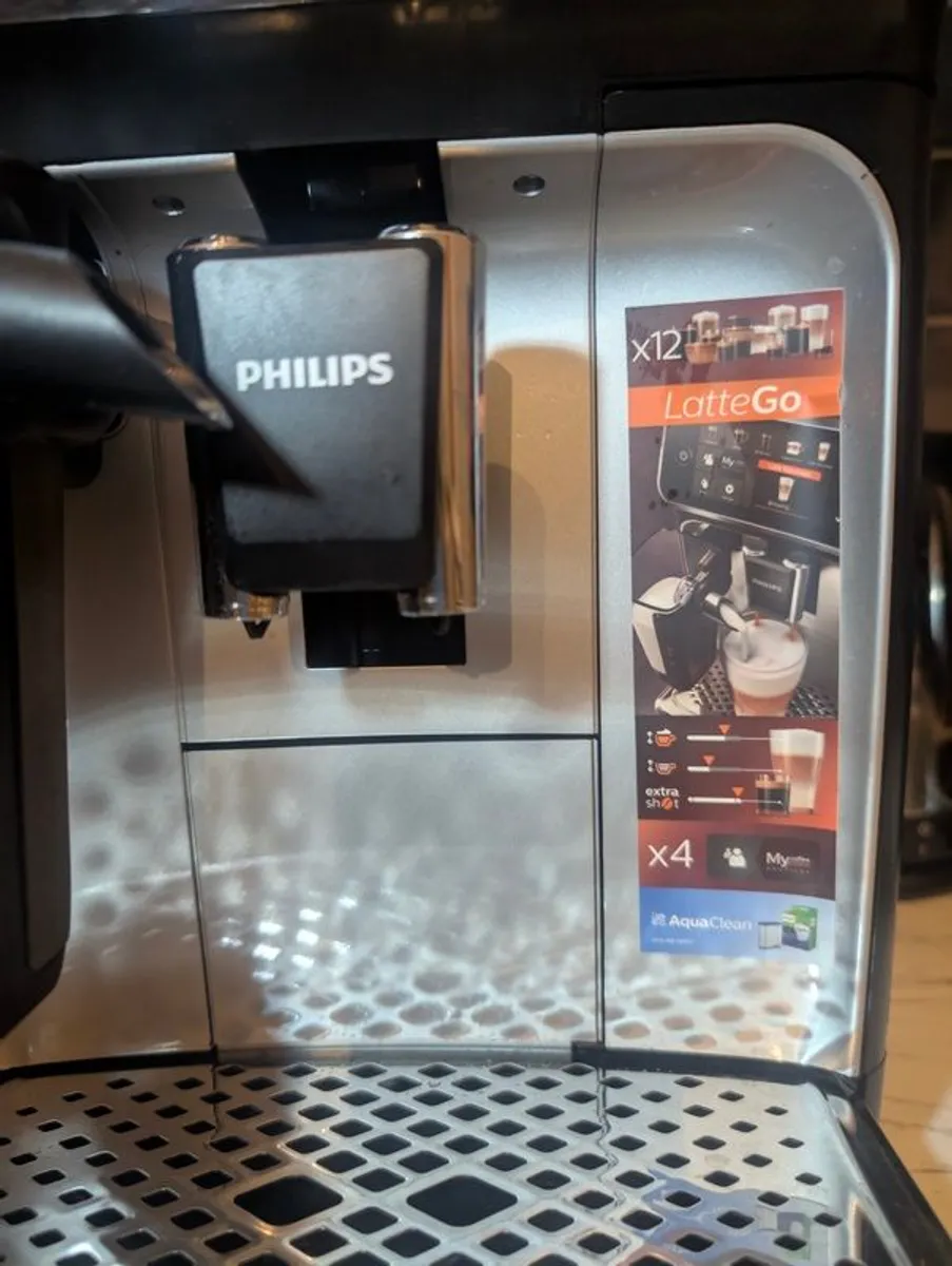 Philips LatteGo 5400 - Espresso machine with milk frother - Image 4