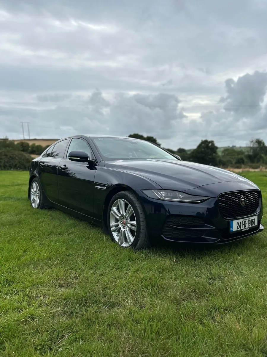 Jaguar xe.  2024 - Image 1
