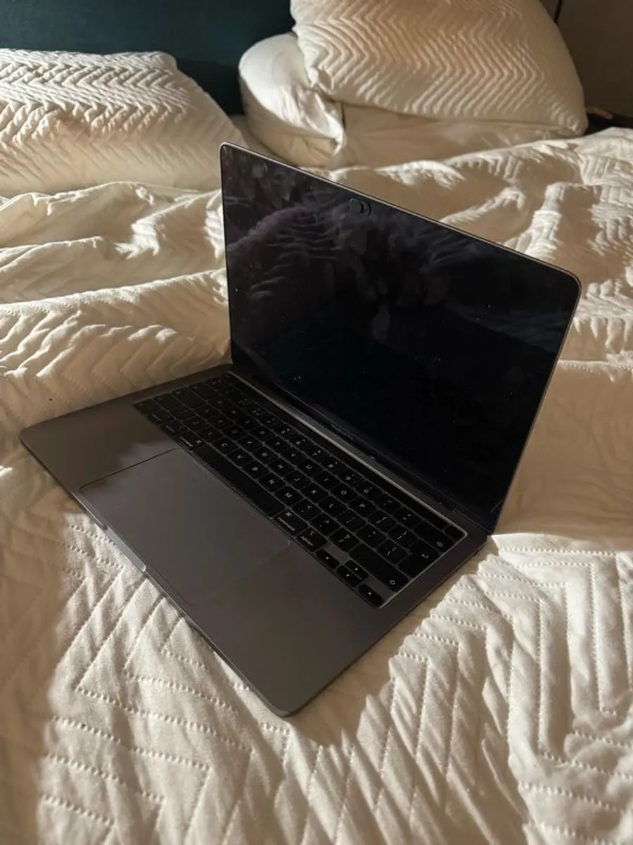 MacBook Pro 2020 - Image 1