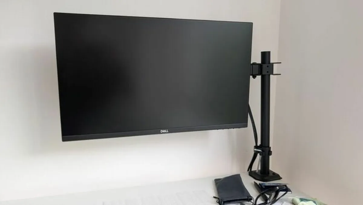 Dell P2419H 24-inch 1920 x 1080 LCD Monitor Black - Image 2