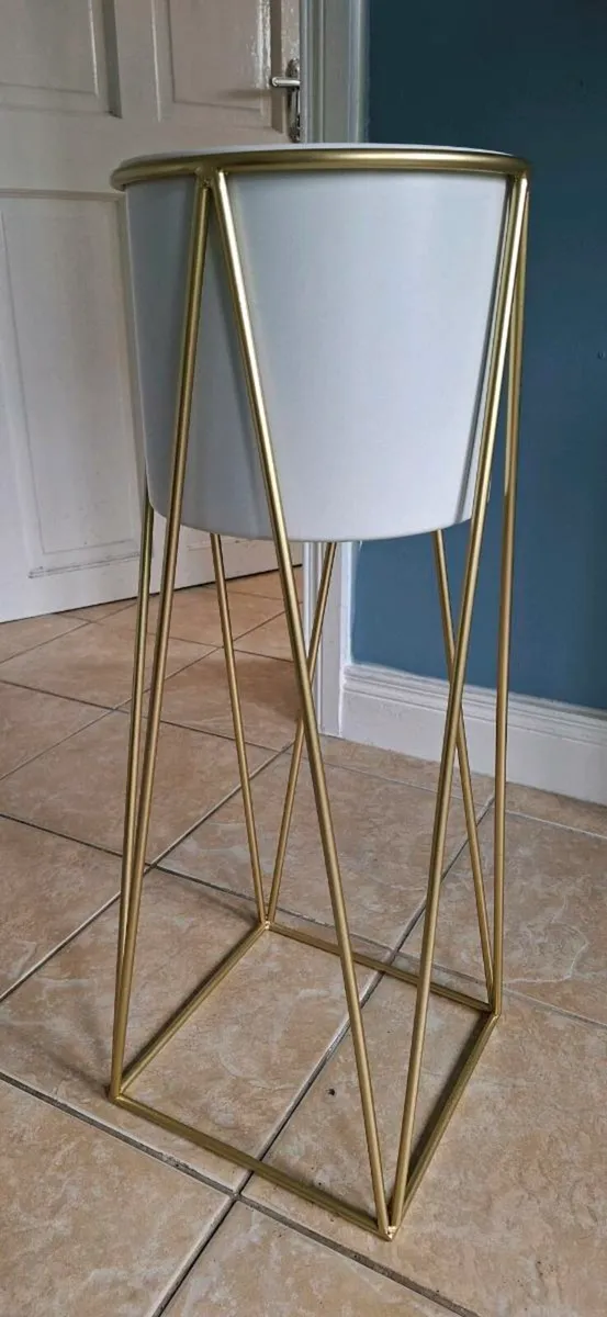 Flower pot stand - Image 2