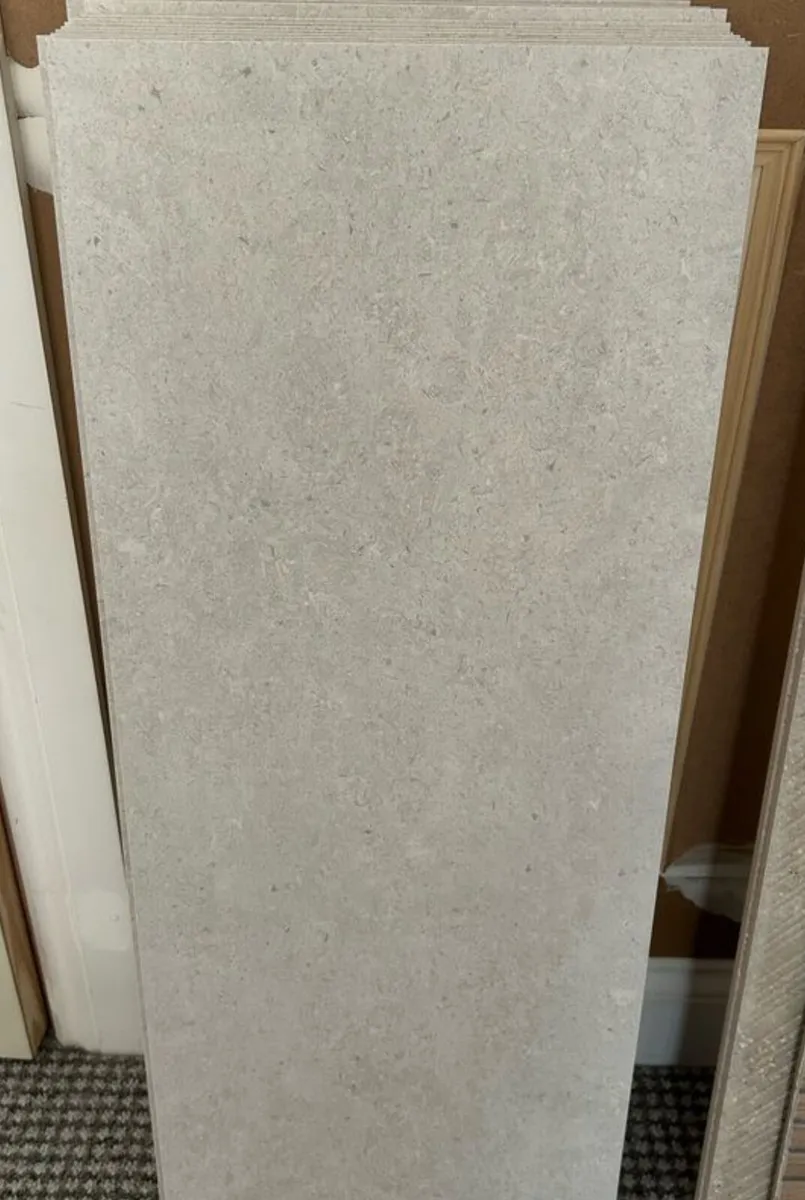 11 x Matt Wall Tiles - Image 4