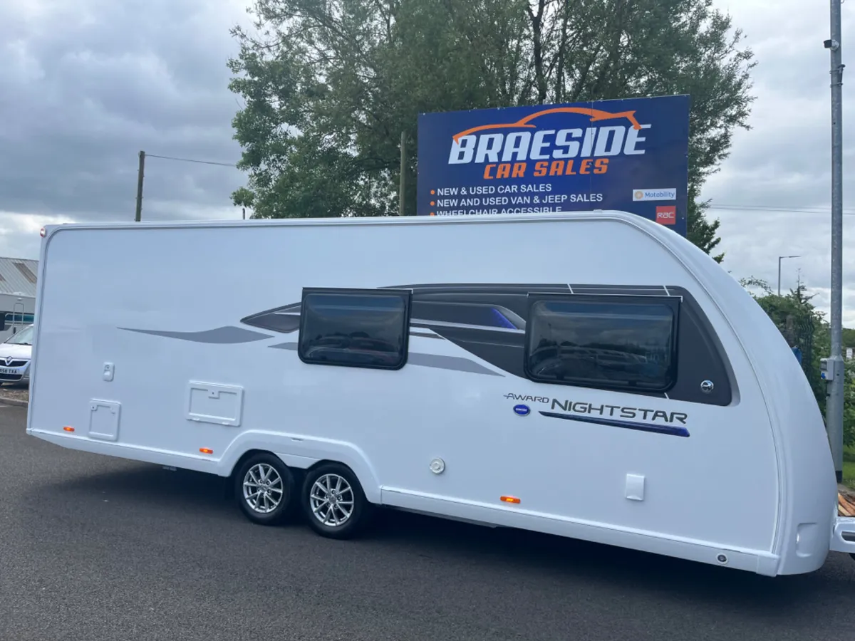 2024 SWIFT ACE AWARD NIGHTSTAR 6/7 BERTH 8FT WIDE - Image 3