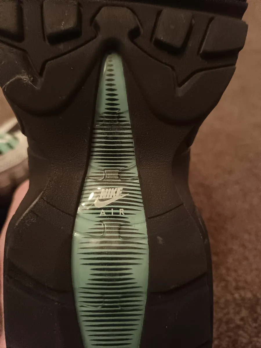 Nike runners - Image 2
