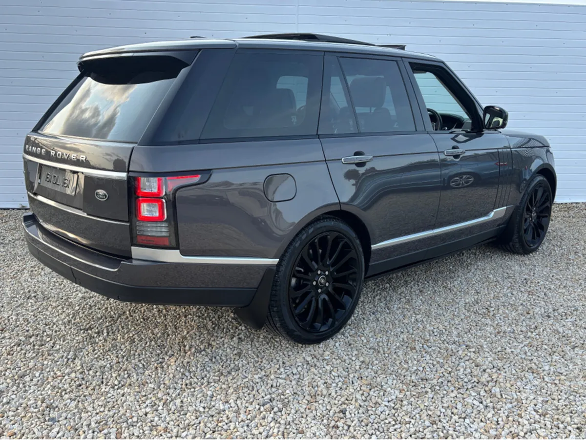 Land Rover Range Rover 4.4 SDV8 AUTOBIOGRAPHY - Image 2