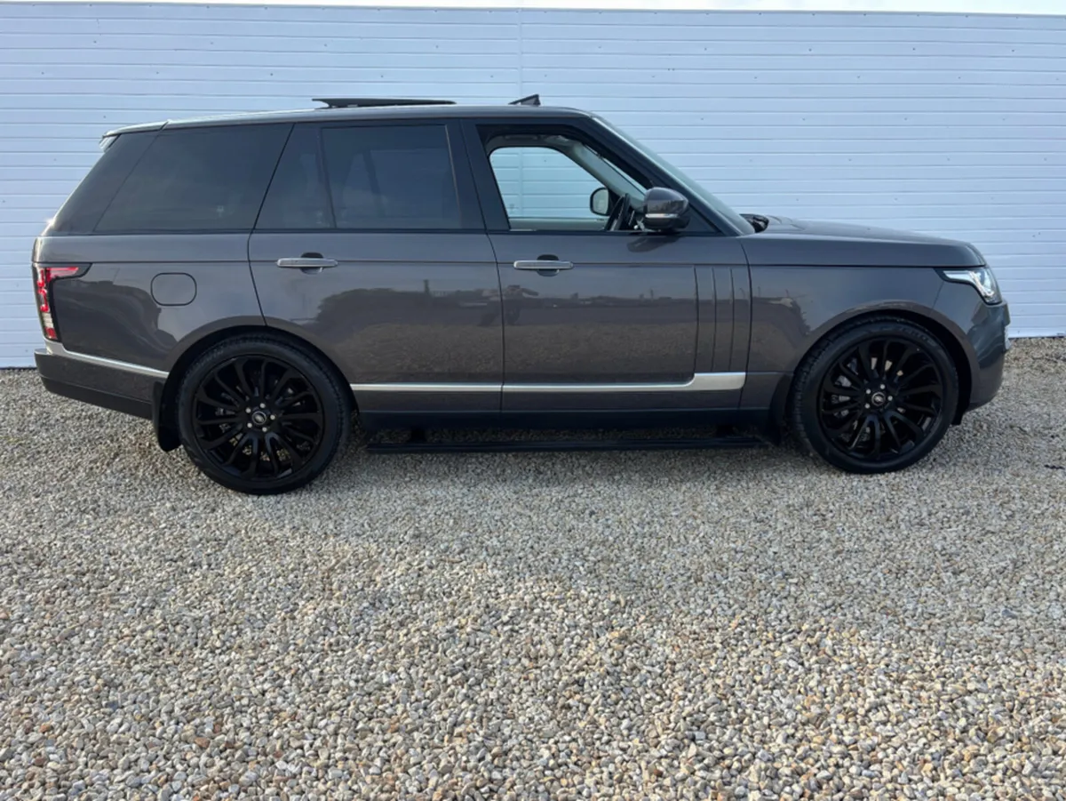 Land Rover Range Rover 4.4 SDV8 AUTOBIOGRAPHY - Image 4