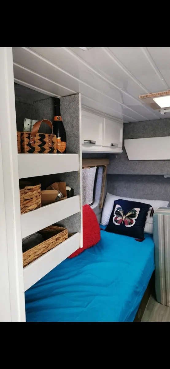 Motorhome - Image 2