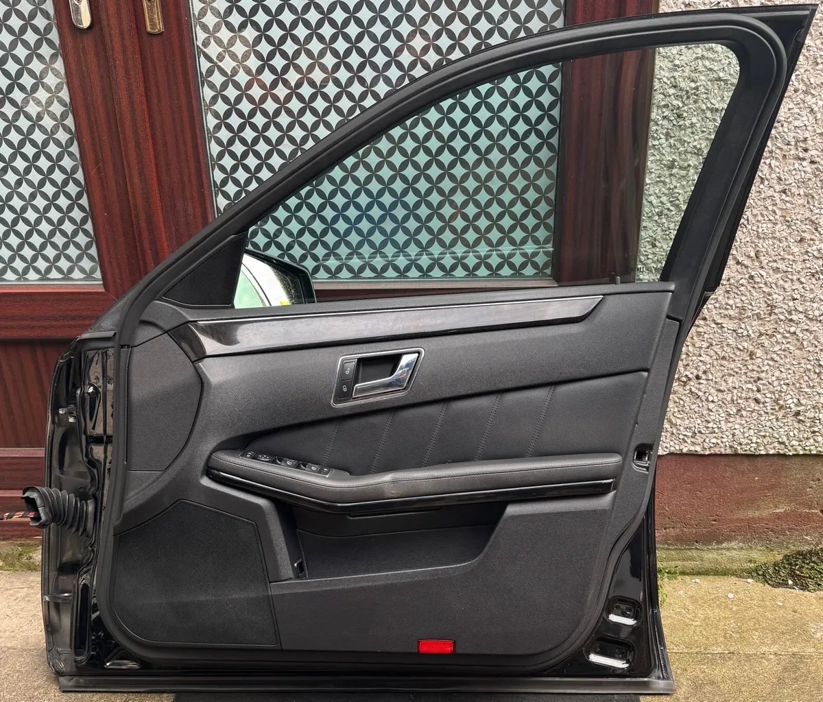 Mercedes e class 2009-2016 - Image 2