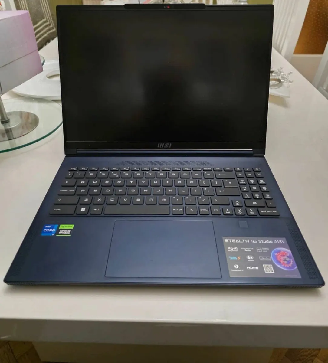 MSI Stealth 16 A13VG Studio - Image 2