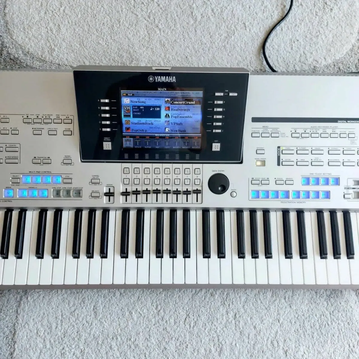 Yamaha Tyros 4 - Image 4