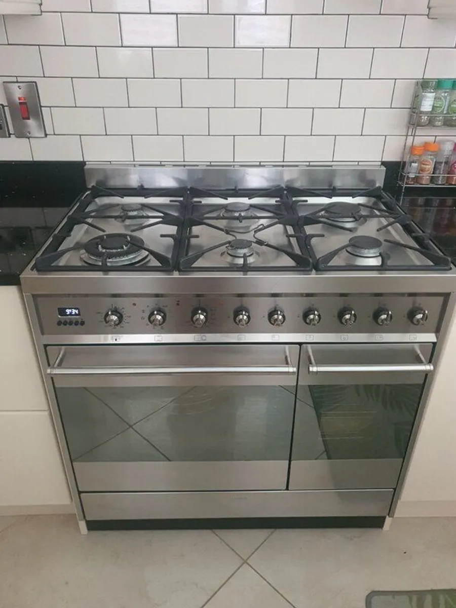 Gas cooker smeg pyrolitic - Image 1