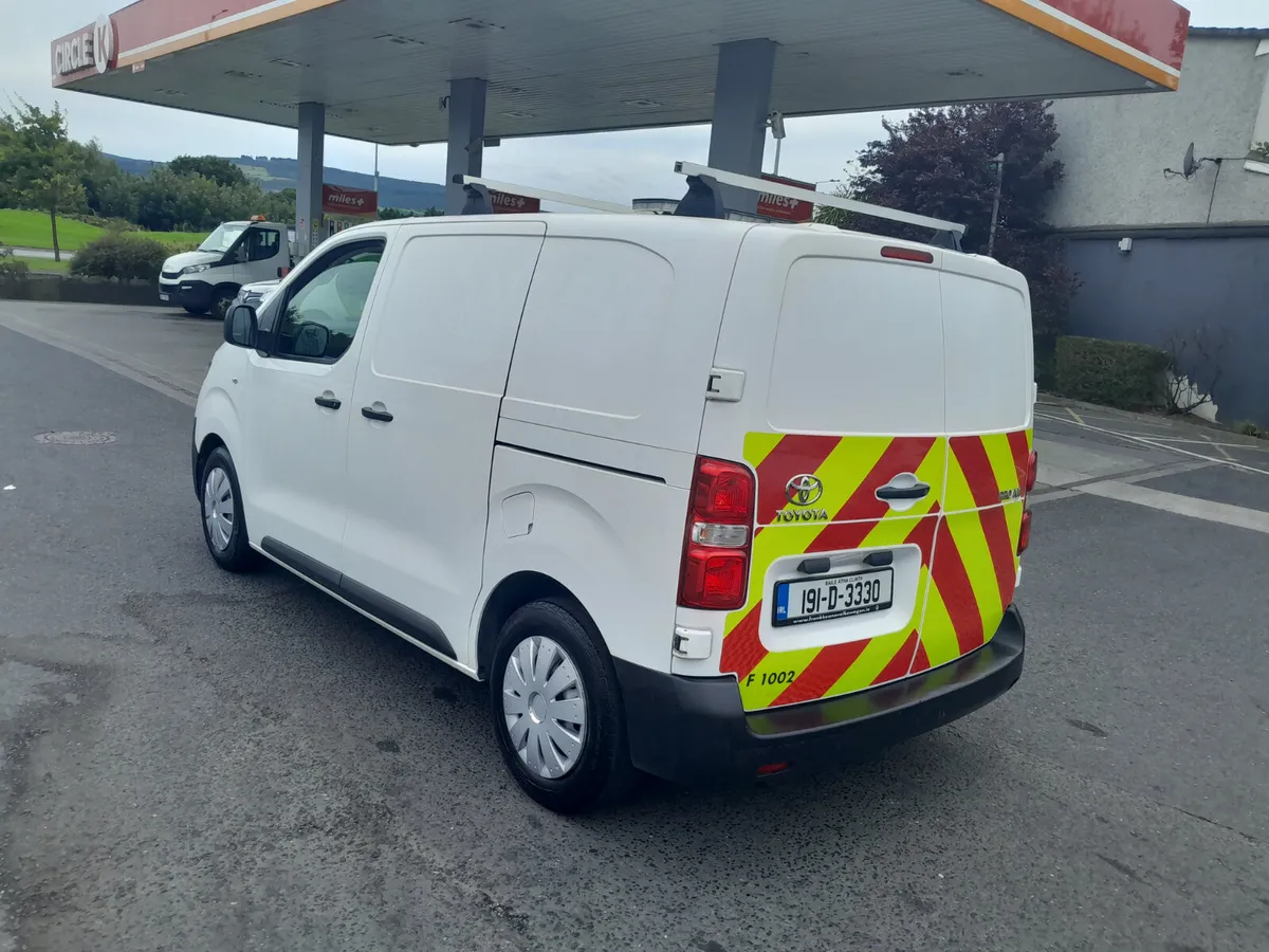 Toyota Proace 2019 high spec - Image 4