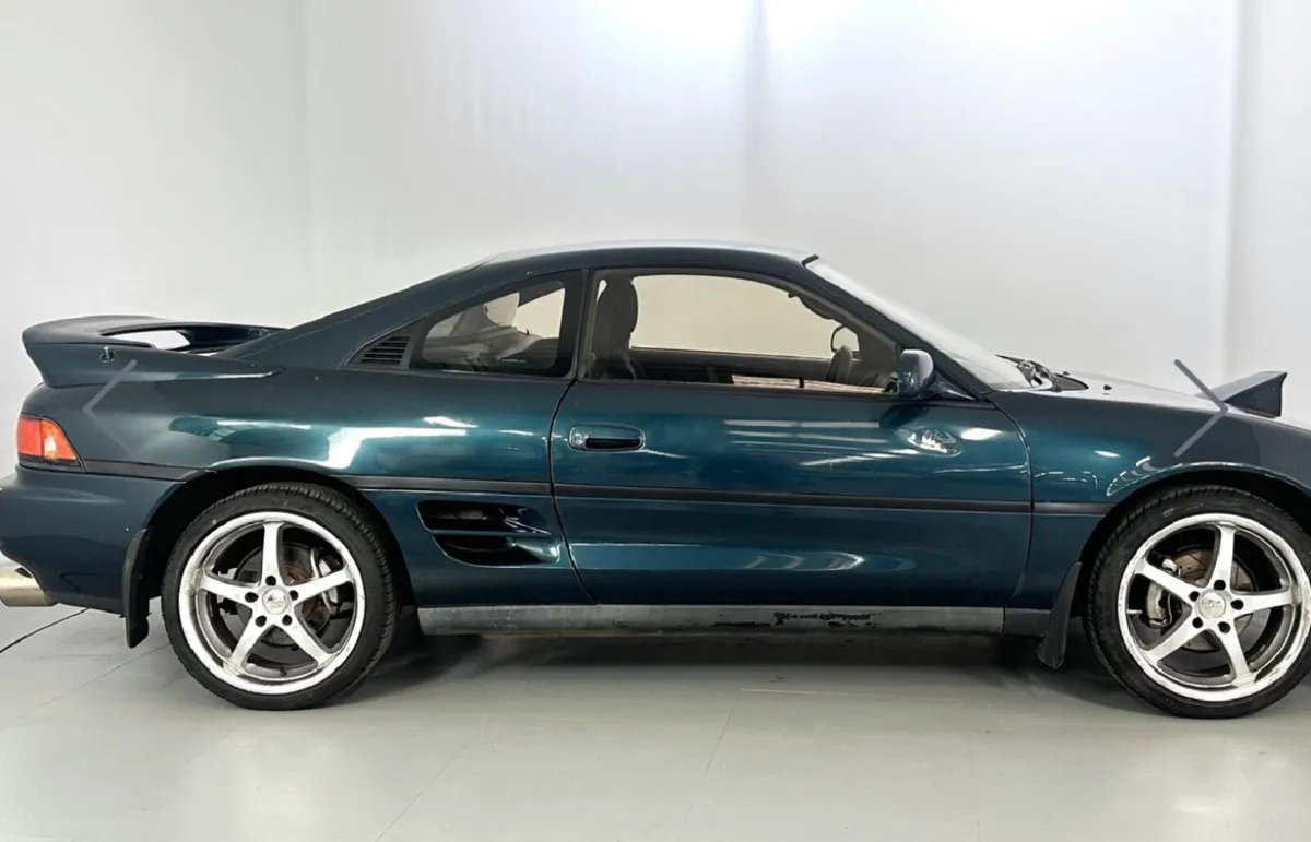 Toyota MR2 mark 2 GT - Image 3